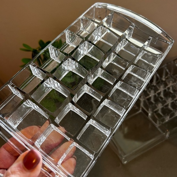 Cosmetic Make-Up Holder - Acrylic | Set of 2 | Make-Up Counter Display - Picture 2 of 4